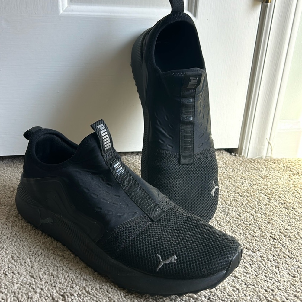 Puma Shoes Men's Size 12 Black Pacer Future Slip on.